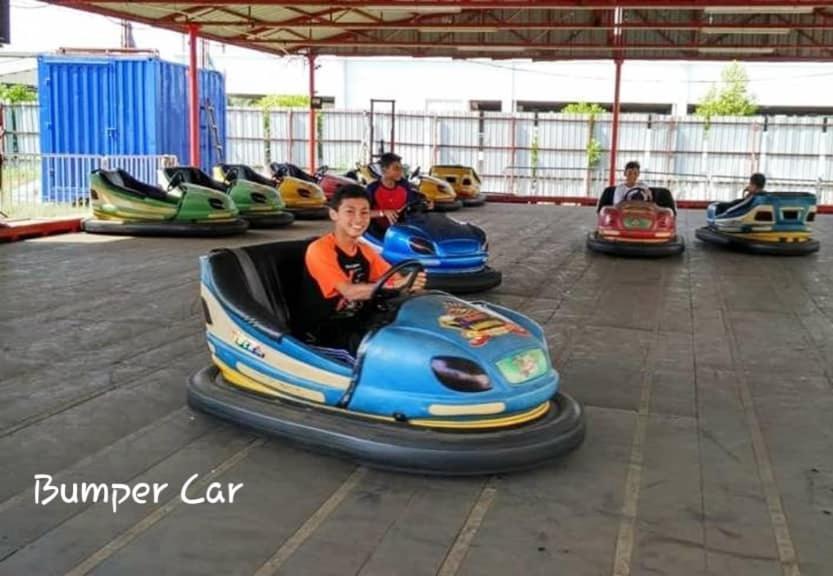 Melaka Top Largest Waterpark Resort - By Youbnb Homestay Melaka Bagian luar foto