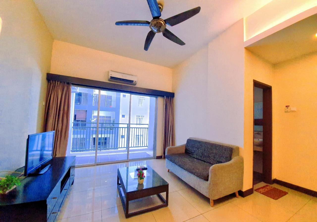 Melaka Top Largest Waterpark Resort - By Youbnb Homestay Melaka Bagian luar foto