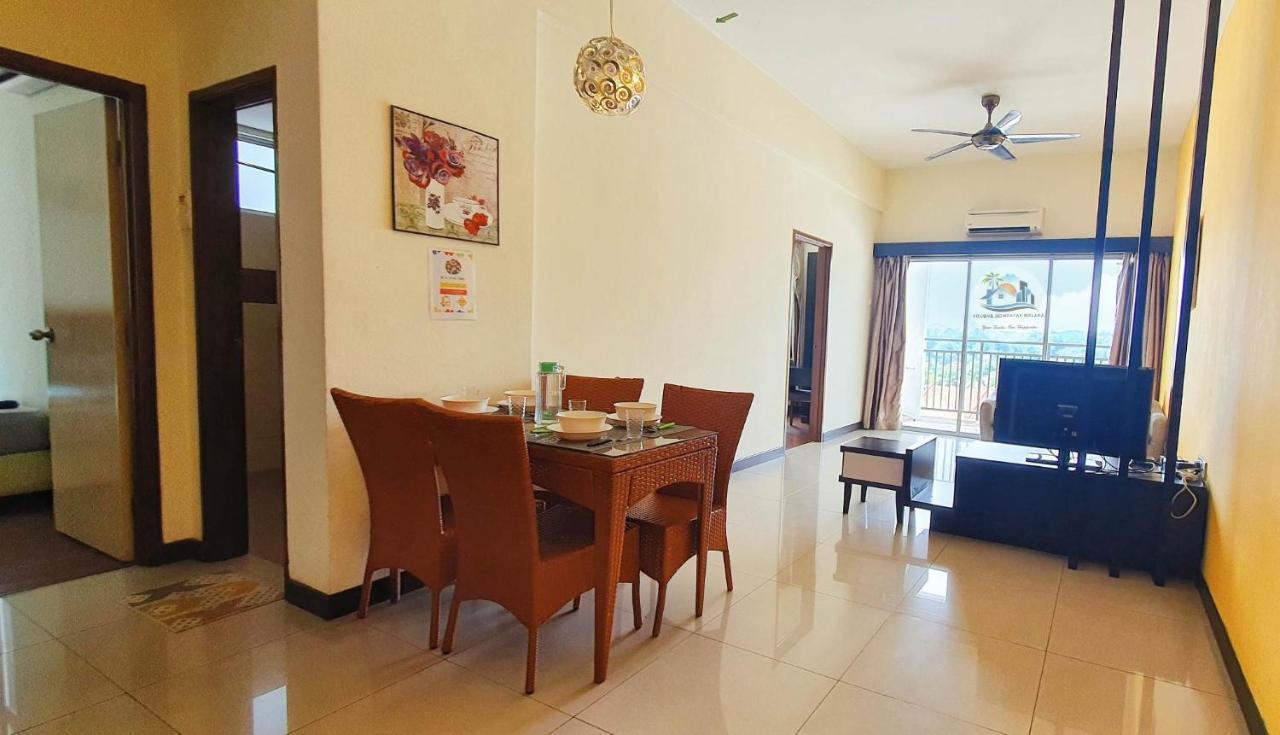 Melaka Top Largest Waterpark Resort - By Youbnb Homestay Melaka Bagian luar foto